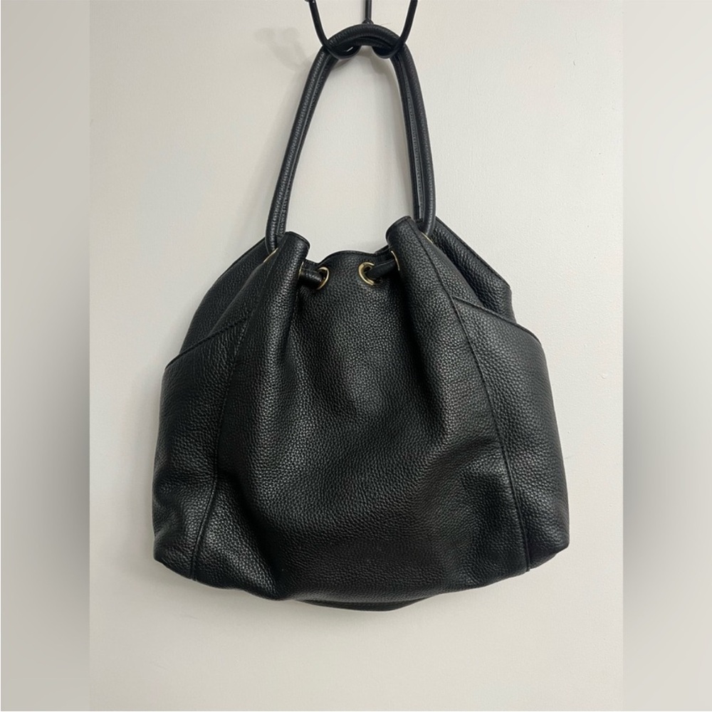 2 Michael Kors Ring Tote Leather Bags- 1 Black and 1 Brown Leather NWT - Picture 16 of 16